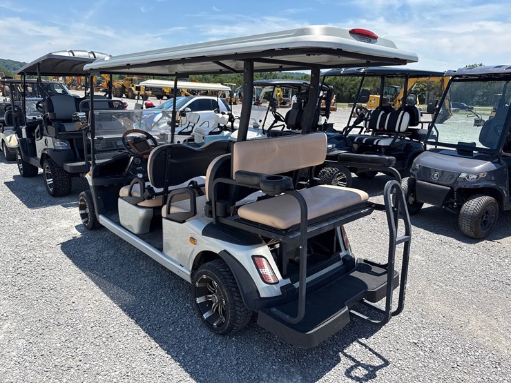 #190-•-star-ev-6-passenger-golf-cart-image-4