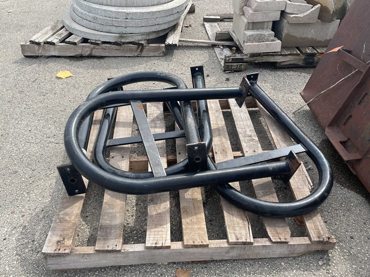 #10627-•-pallet-of-(4)-steel-safety-guards-image-5