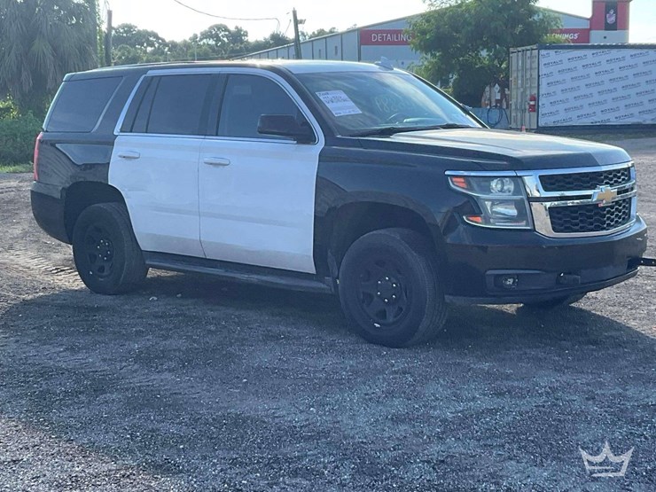 2019-chevrolet-tahoe-image-2