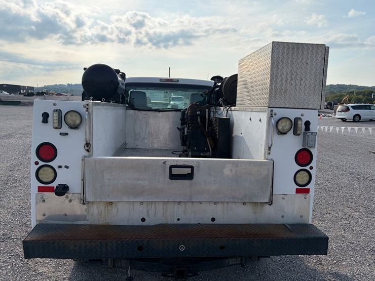 #247-•-2016-ford-xl-f-250-service-truck-image-7