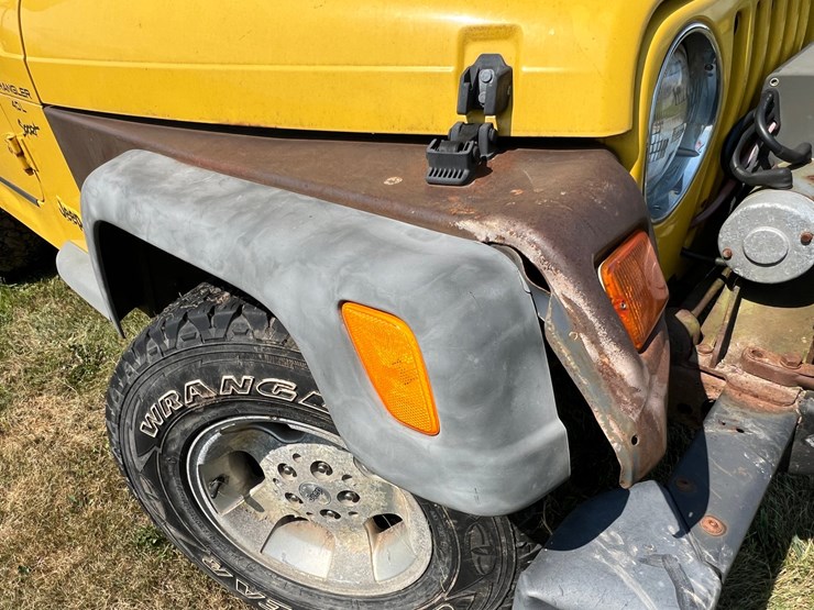2001-jeep-wrangler-image-16