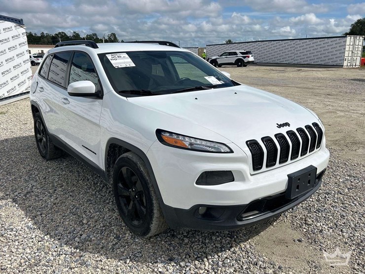 2015-jeep-cherokee-image-2