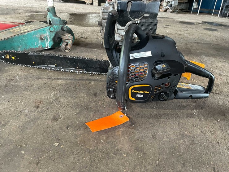 #1692-•-poulan-pro-chain-saw-image-1