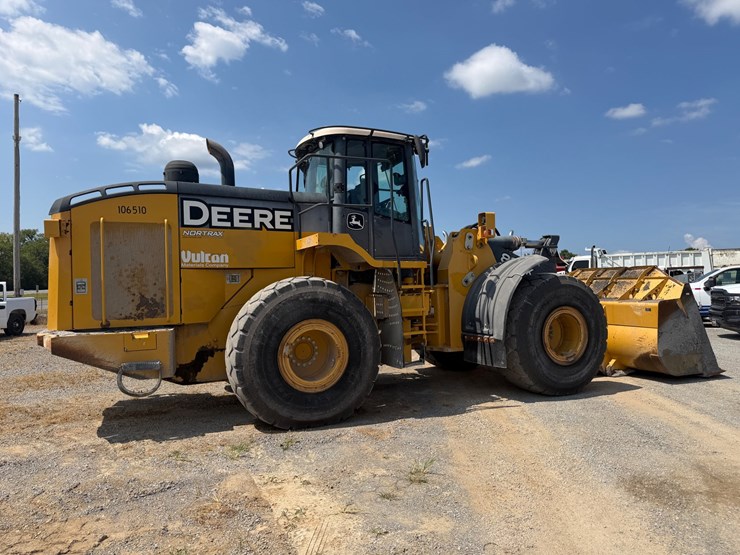 2014-deere-824k-image-3
