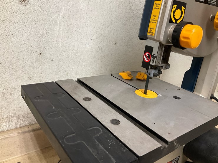 #114-•-ryobi-bs903-9-in.-benchtop-band-saw-image-6