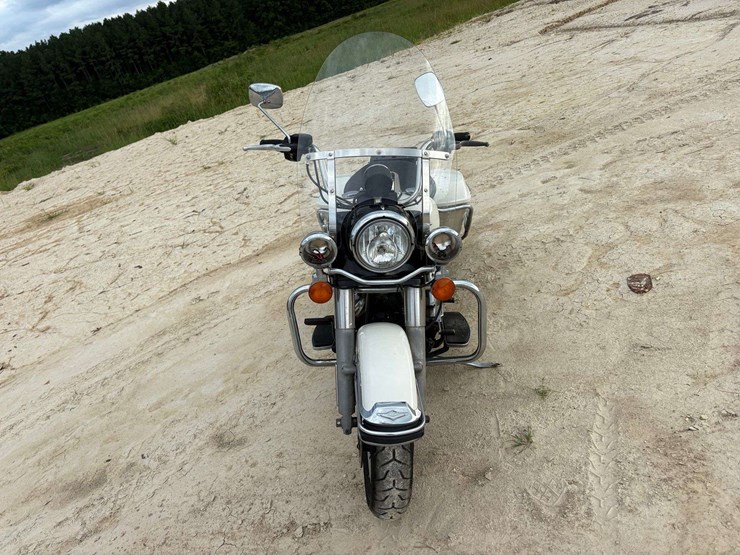 2015-harley-davidson-road-king-flhp-police-motorcycle-(45,776-miles)-image-5