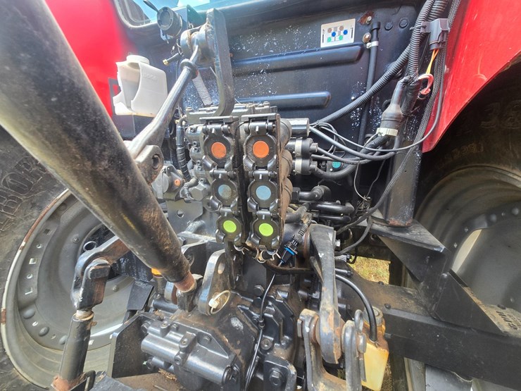 #26371-•-case-farmall-115u-tractor-image-53