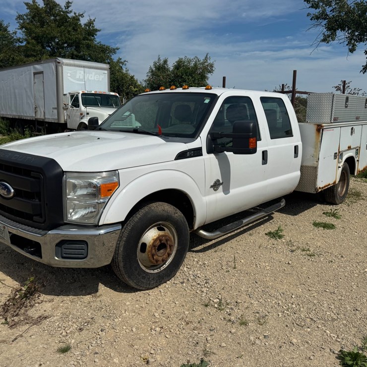 2012 FORD F350