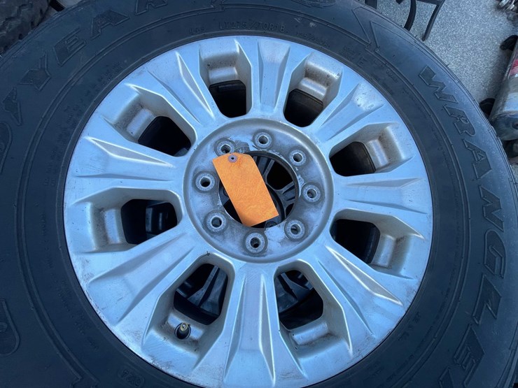 2023-ford-f350-image-5