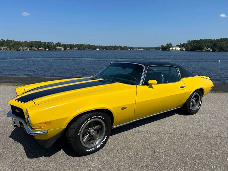 1971-chevrolet-camaro-z28-(46,207-miles)-image-1