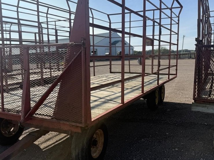 #107-•-16'-bale-rack-image-2
