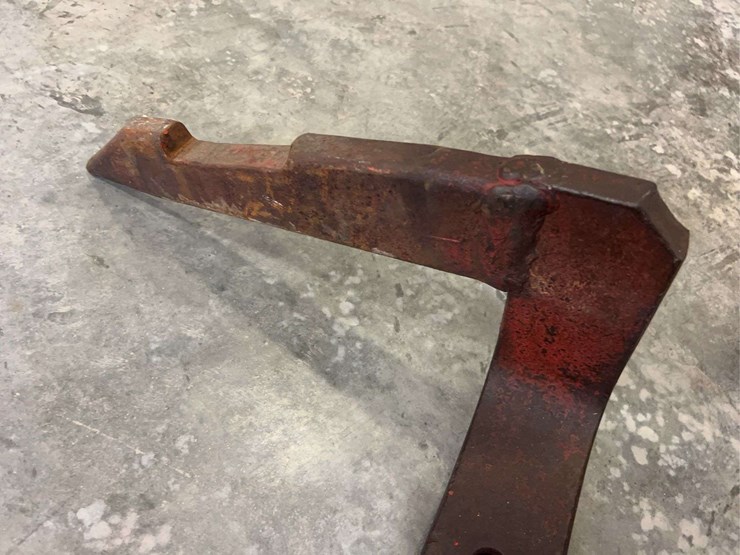 (2)-international-harvester-fast-hitch-drawbars-image-10