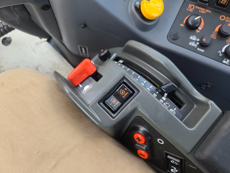 kubota-m6-111-image-48