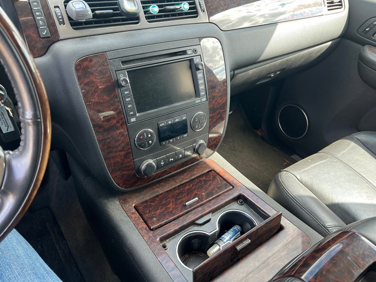 2008-gmc-yukon-denali-image-21