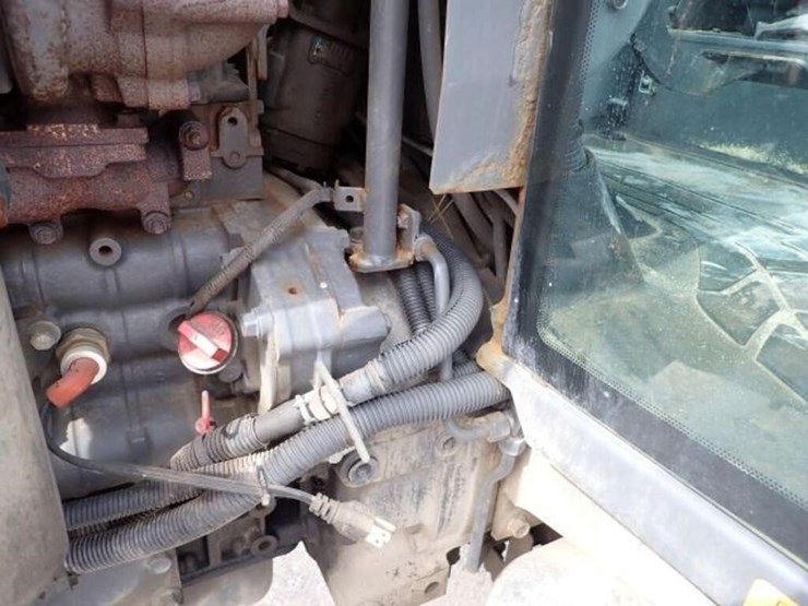 2019-kubota-m4-071-image-47