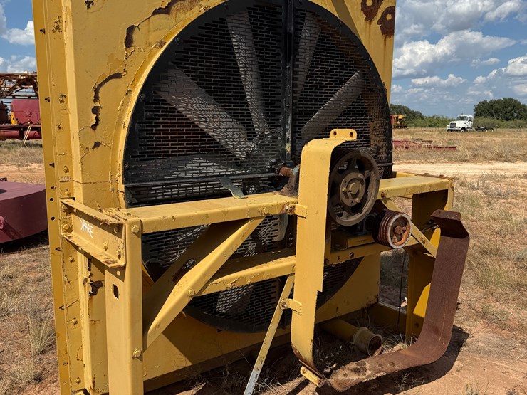 caterpillar-d399-engine-&-radiator-(spare)-skidded-image-8