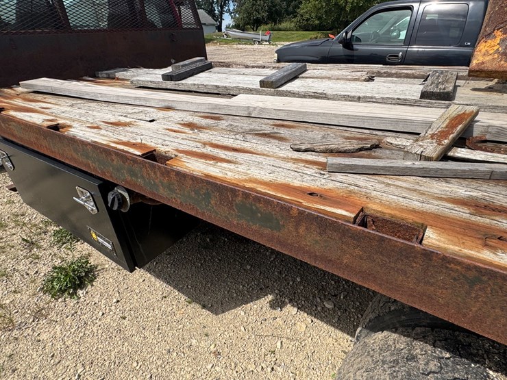 2005-ford-f350-image-34