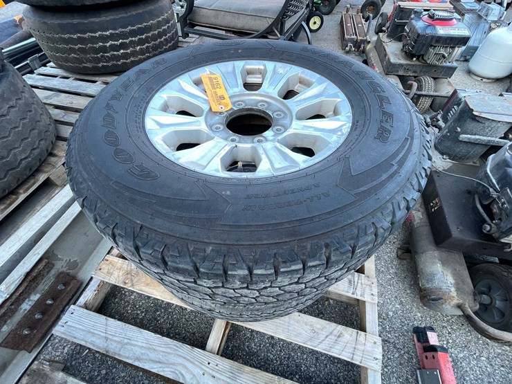 2023-ford-f350-image-1