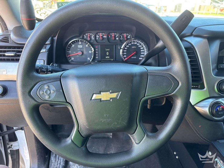 2016-chevrolet-tahoe-image-10