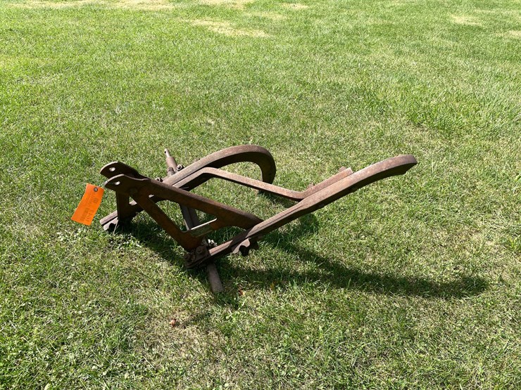 #1643-•-2-tooth-subsoil-plow-image-1