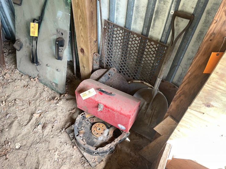 #1684-•-gorton-mill-head-with-parts-image-3