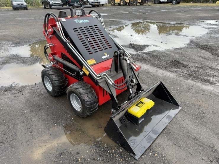 2026-future-ft-323tz-mini-skidsteer-loader-image-2