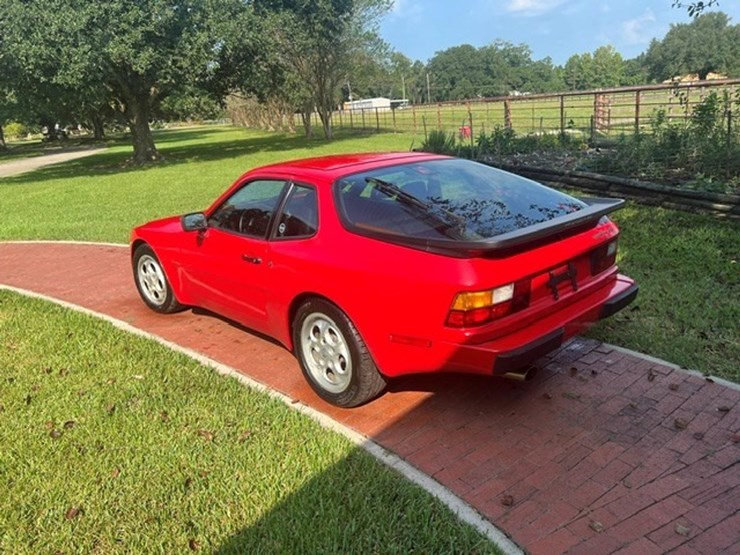 #152-•-offered-at-no-reserve-|-1987-porsche-944-image-16