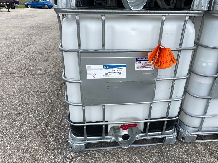 #9036-•-(2)-275-gallon-ibc-caged-totes-(of)-image-4