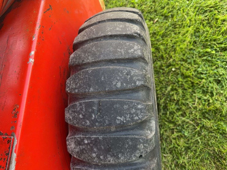 gehl-l3030-skid-steer-image-12