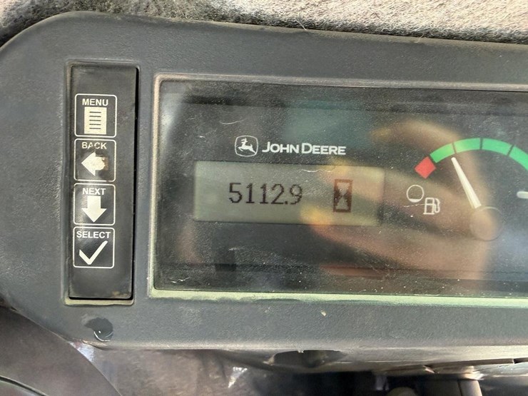 2014-deere-326e-image-24