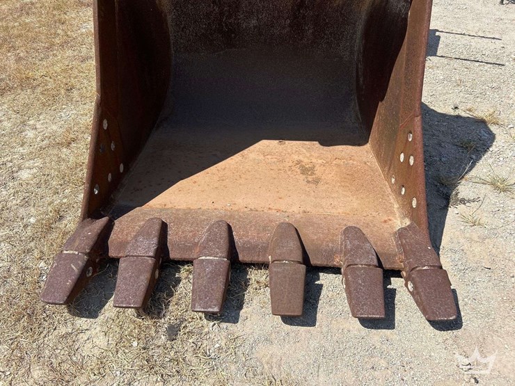 john-deere-45in.-bucket-excavator-attachment-image-7