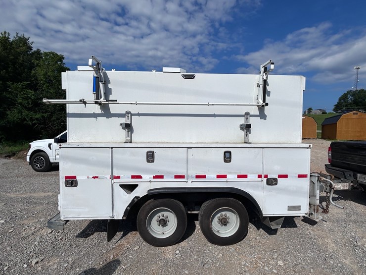 #212-•-2014-saub-pull-behind-service-trailer-image-10