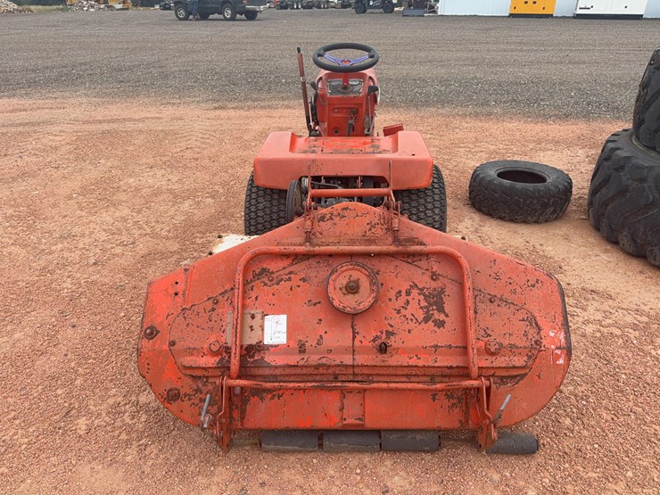 allis-chalmers-712-lawn-tractor-image-3