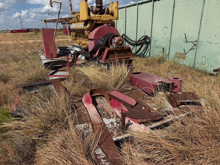 caterpillar-d399-engine-&-radiator-(spare)-skidded-image-5
