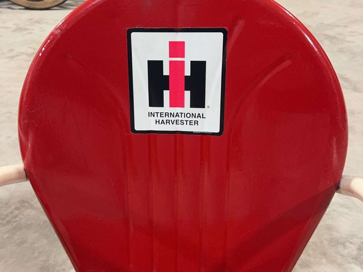 (3)-international-harvester-chairs-image-3