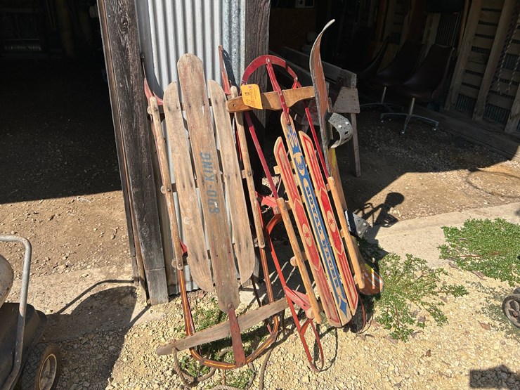 #6270-•-(2)-vintage-runner-sleds-image-2