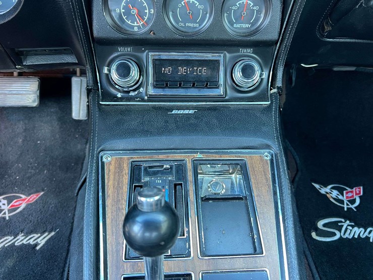 1975-chevrolet-corvette-stingray-(64,061-miles)-image-34