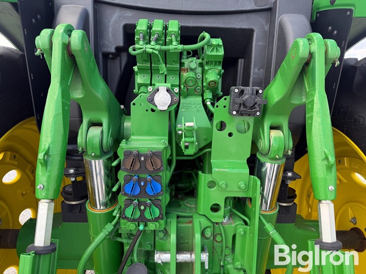 2025-john-deere-6r-155-image-20