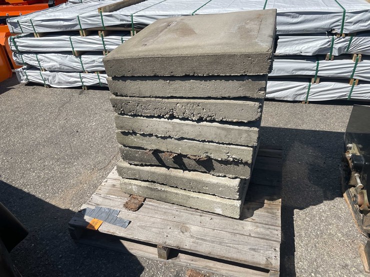 #9105-•-(8)-concrete-pavers-(o7)-image-2