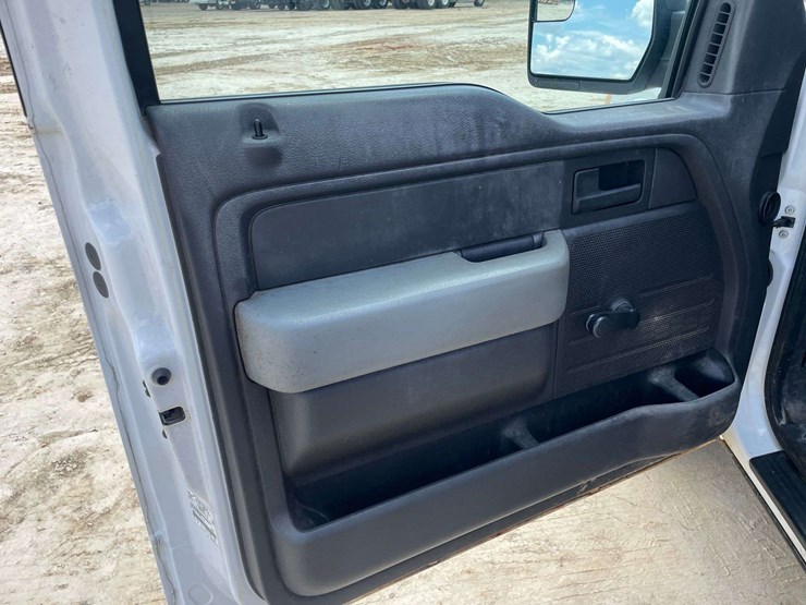 2011-ford-f150-xl-image-9