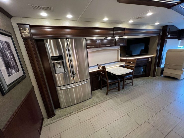 2016-entegra-coach-aspire-44b-mountain-master-luxury-diesel-pusher-motorhome-(51,192-miles)-image-144