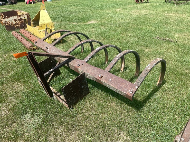 #1631-•-vintage-spring-tooth-cultivator-image-2