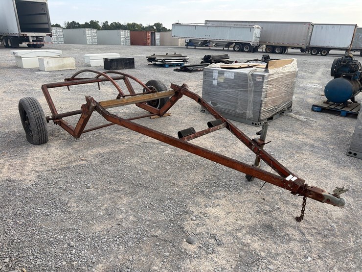 #563-•-round-bale-carrier-trailer-image-2