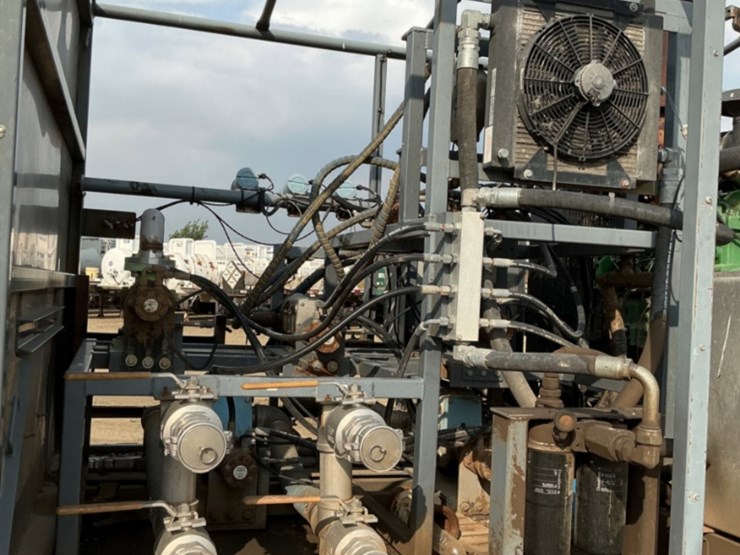 2014-john-deere-4045t-image-9