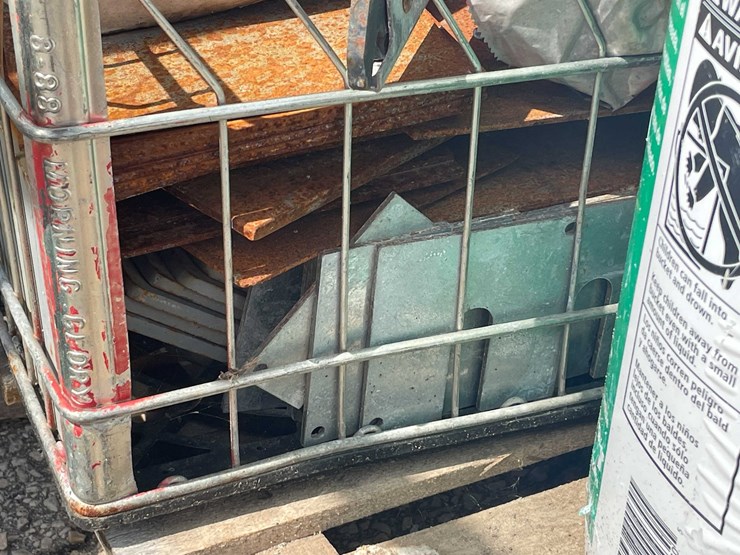 #10619-•-pallet-of-scrap-metal-image-8