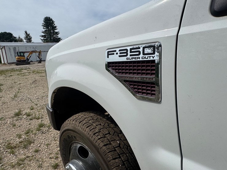 2008-ford-f350-image-43