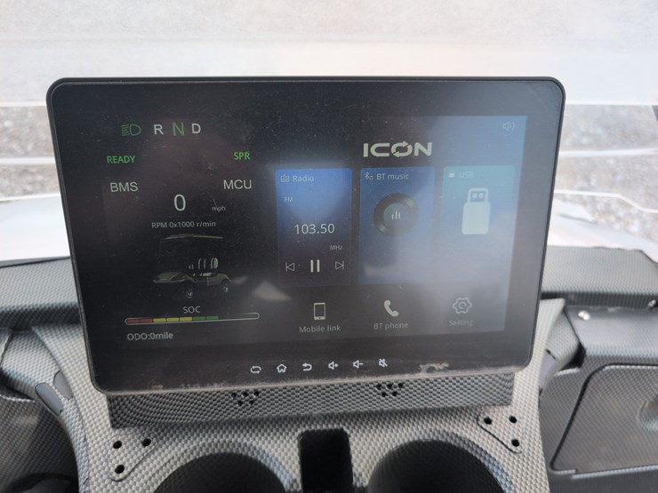 #189-•-2024-icon-2-passenger-electric-image-9