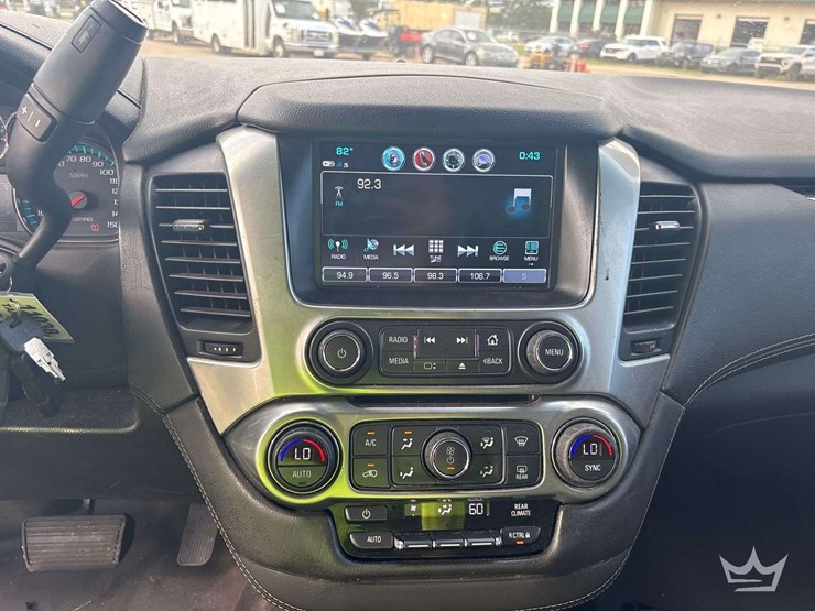 2019-chevrolet-tahoe-image-15