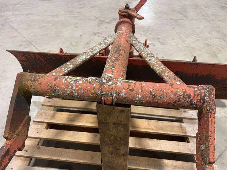 international-harvester-fast-hitch-6’-blade-image-7