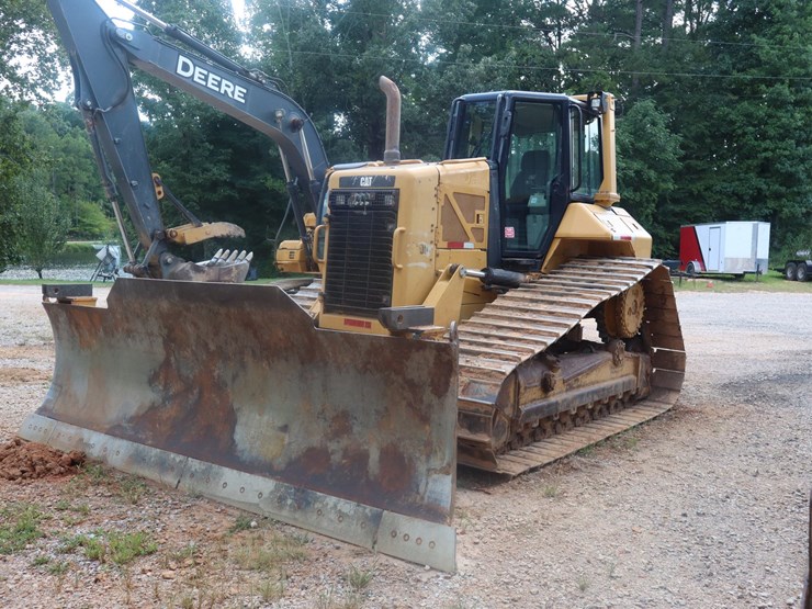 2014-caterpillar-d6n-image-1